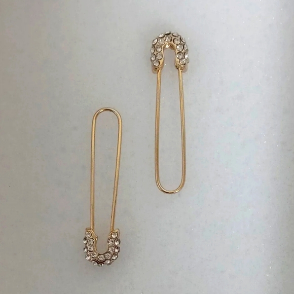 Earrings - Picture 1 of 1